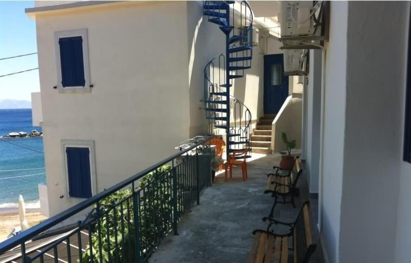 Lydia Mare Aparthotel Agios Kirykos  Exterior photo