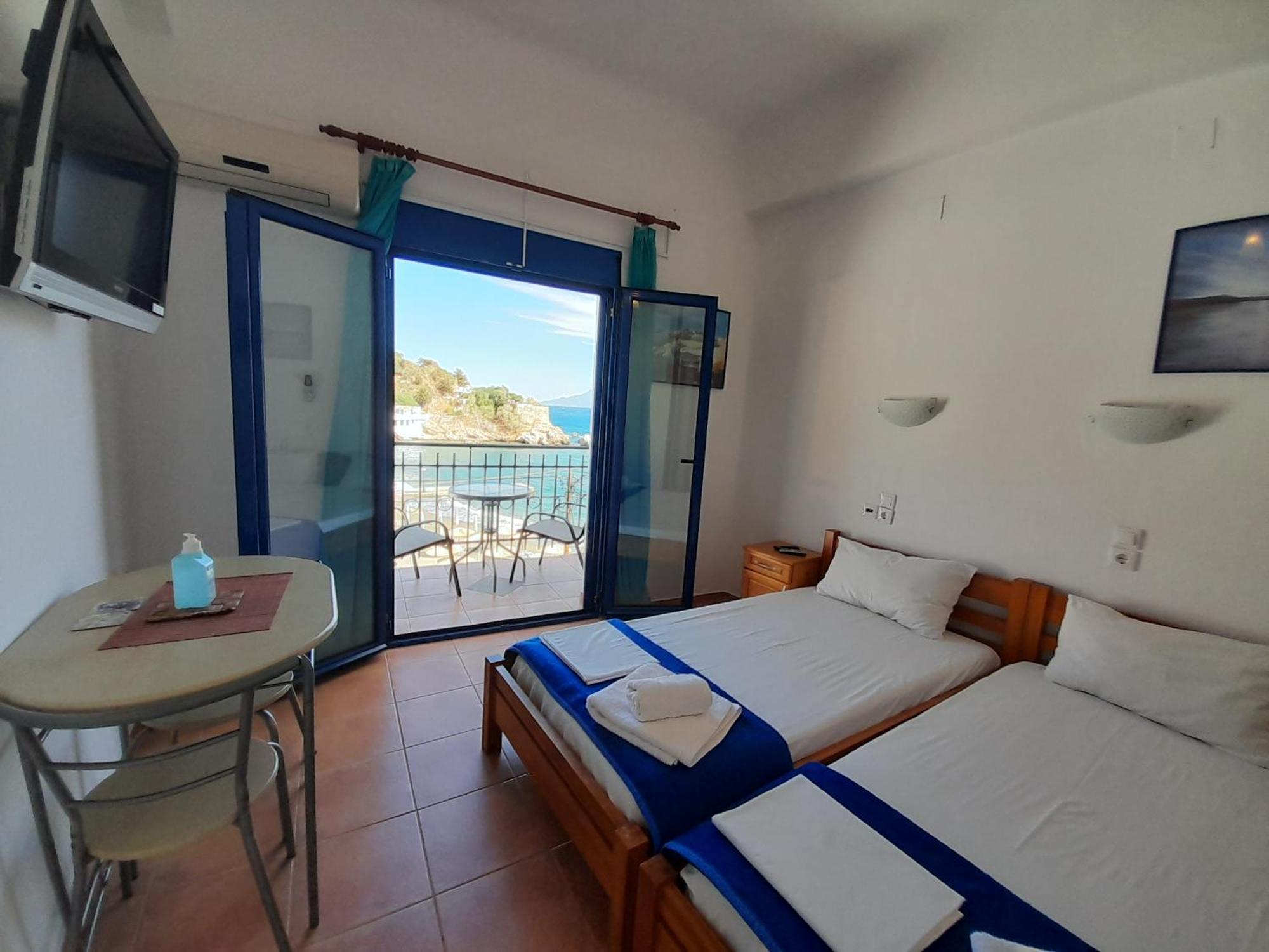 Lydia Mare Aparthotel Agios Kirykos  Room photo