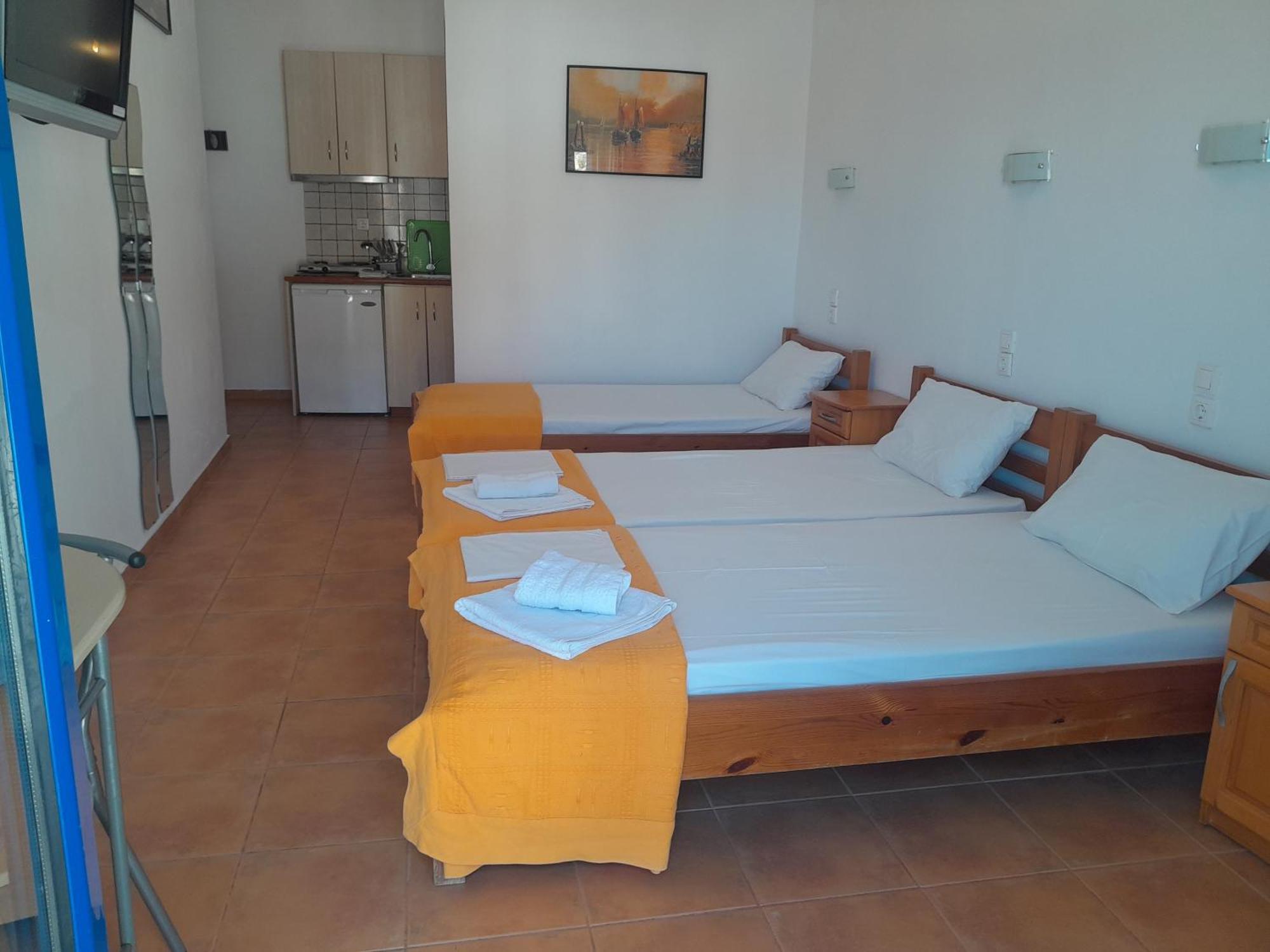 Lydia Mare Aparthotel Agios Kirykos  Room photo