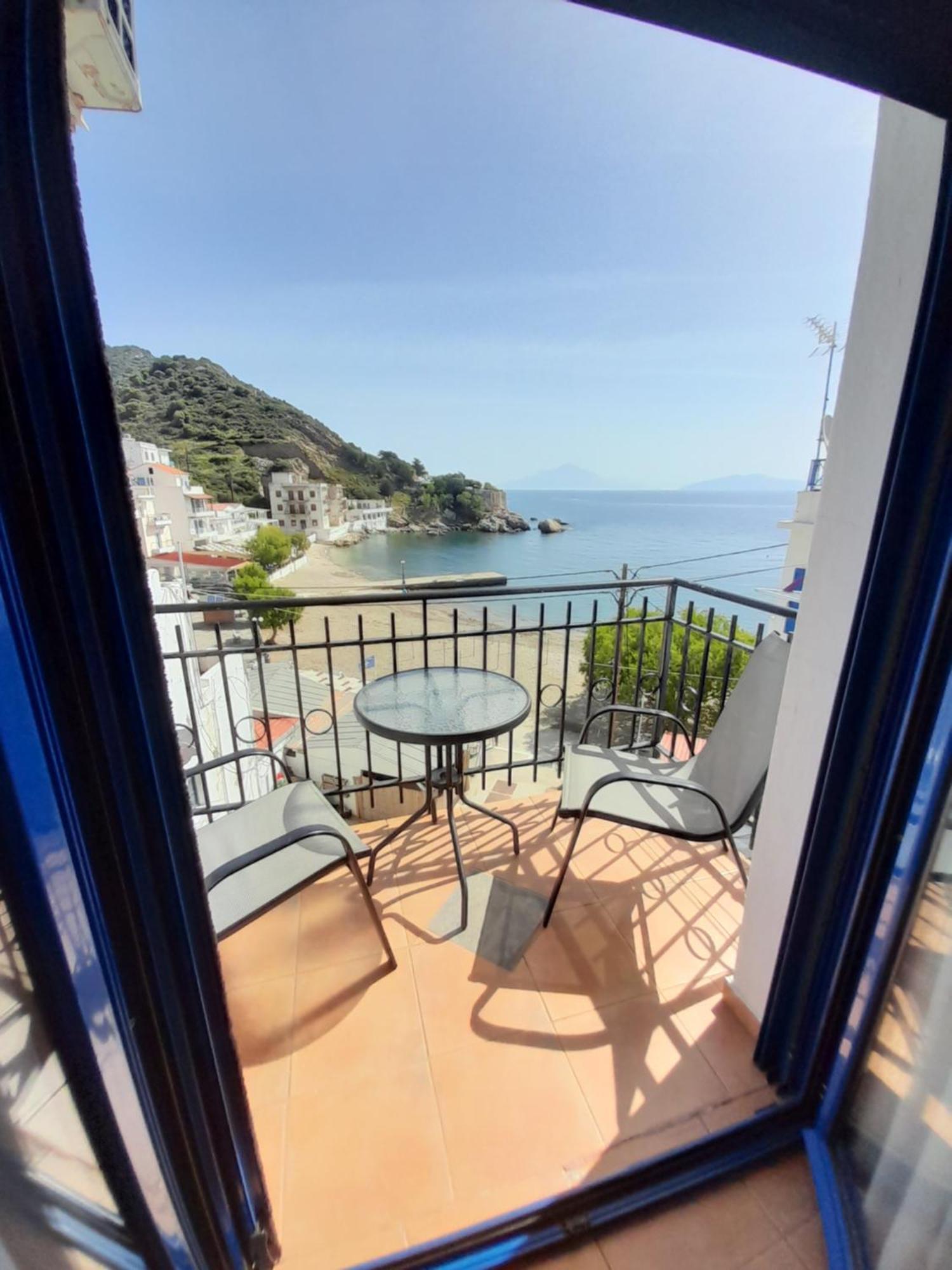 Lydia Mare Aparthotel Agios Kirykos  Exterior photo