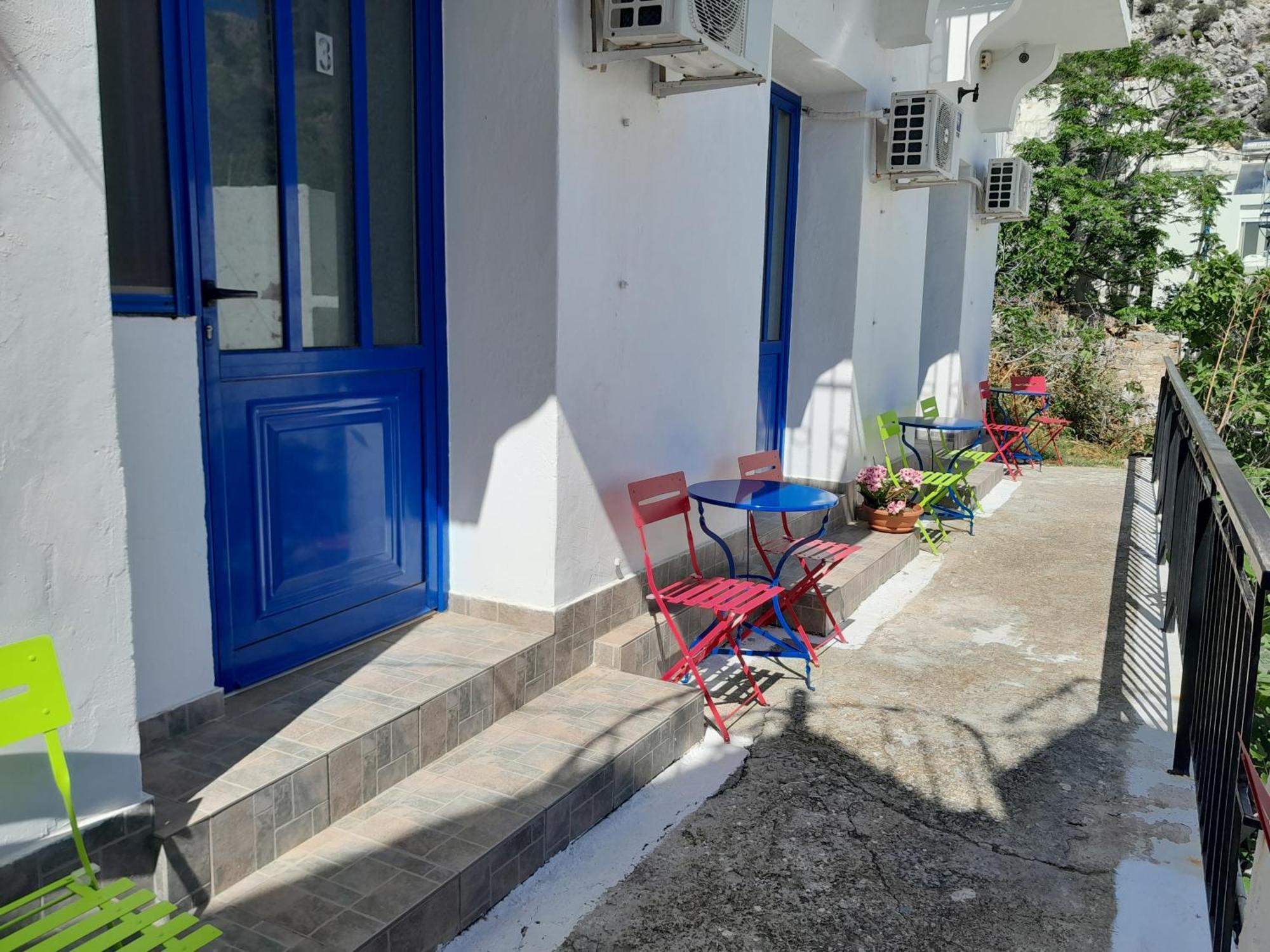 Lydia Mare Aparthotel Agios Kirykos  Exterior photo