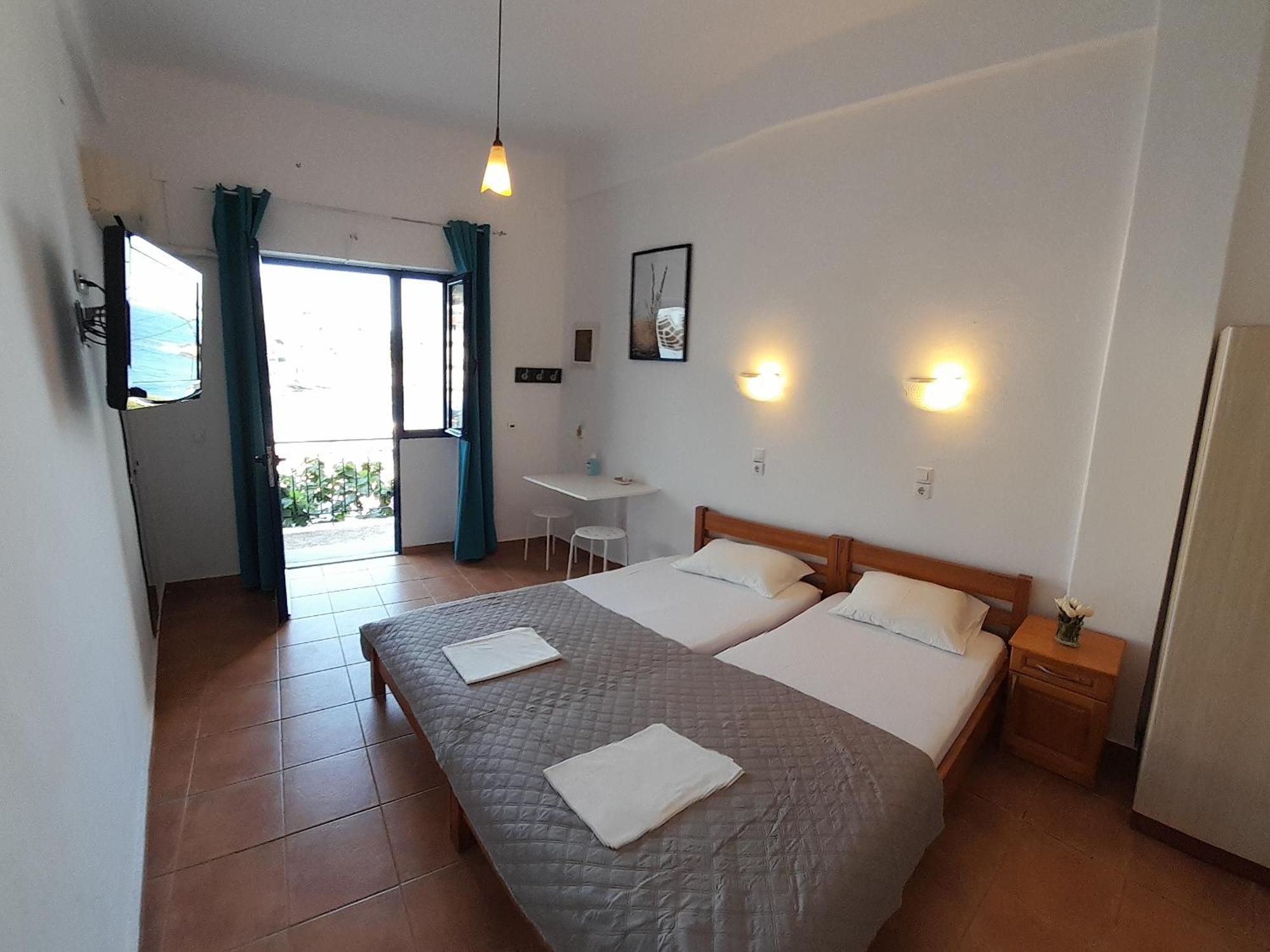 Lydia Mare Aparthotel Agios Kirykos  Room photo