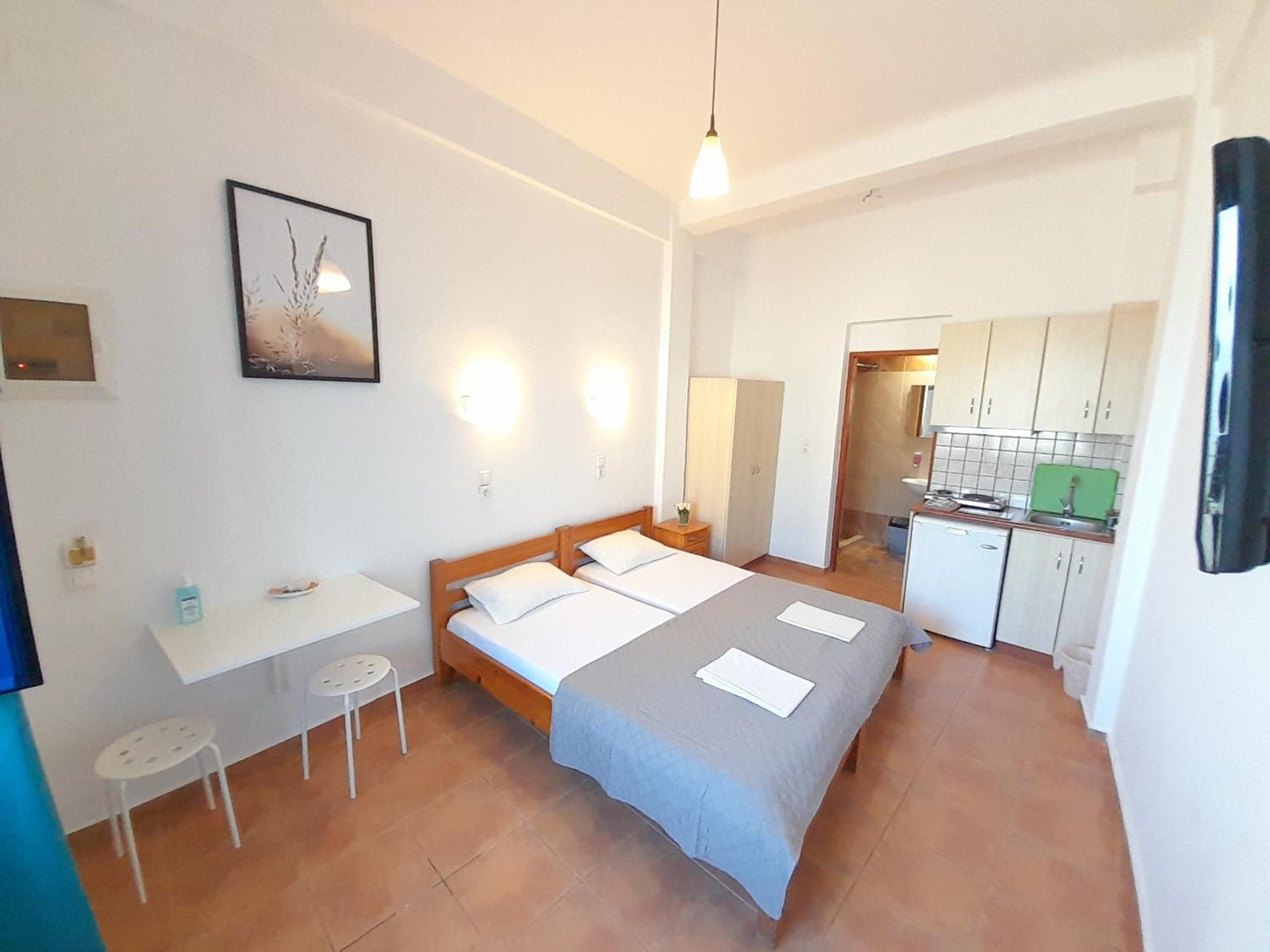 Lydia Mare Aparthotel Agios Kirykos  Room photo