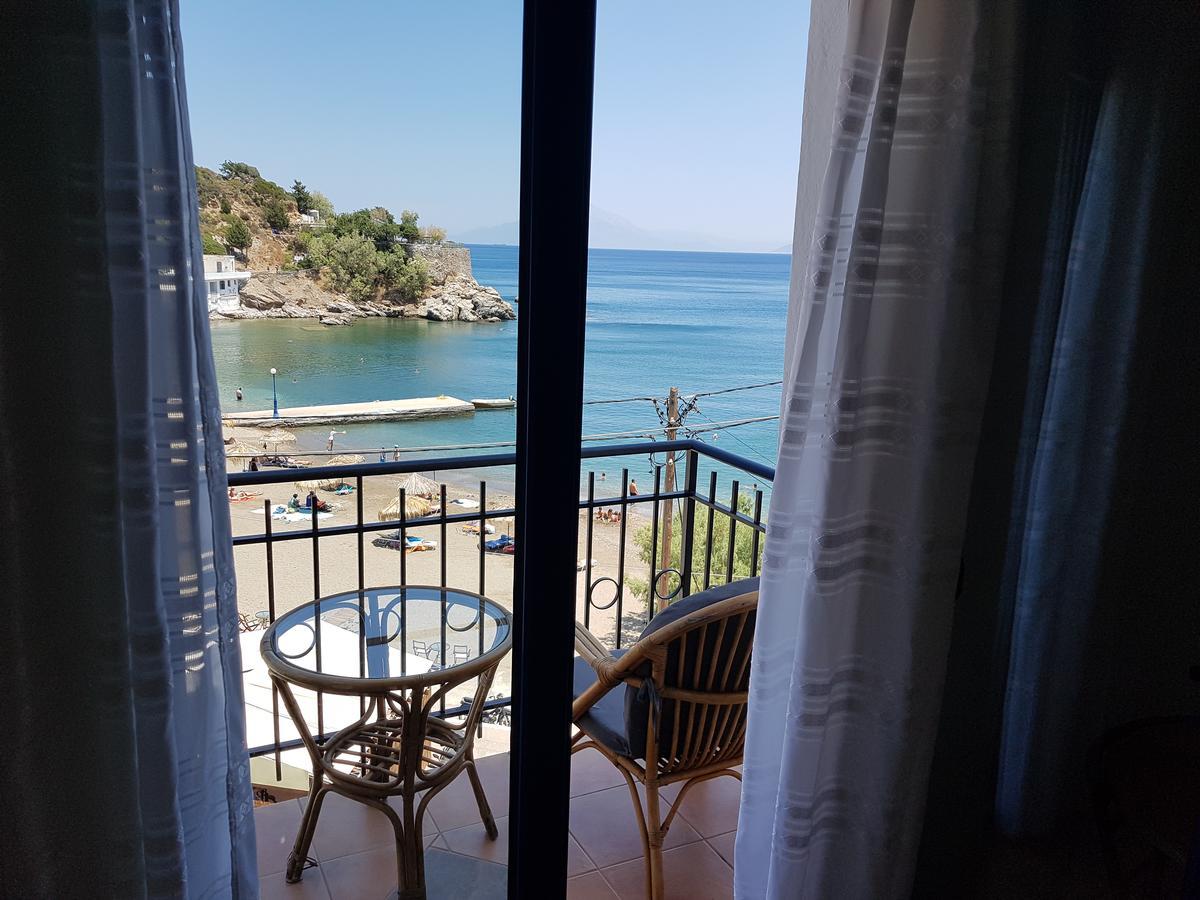 Lydia Mare Aparthotel Agios Kirykos  Exterior photo